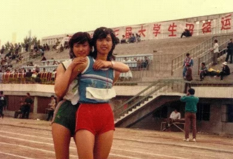图书馆-中心广场