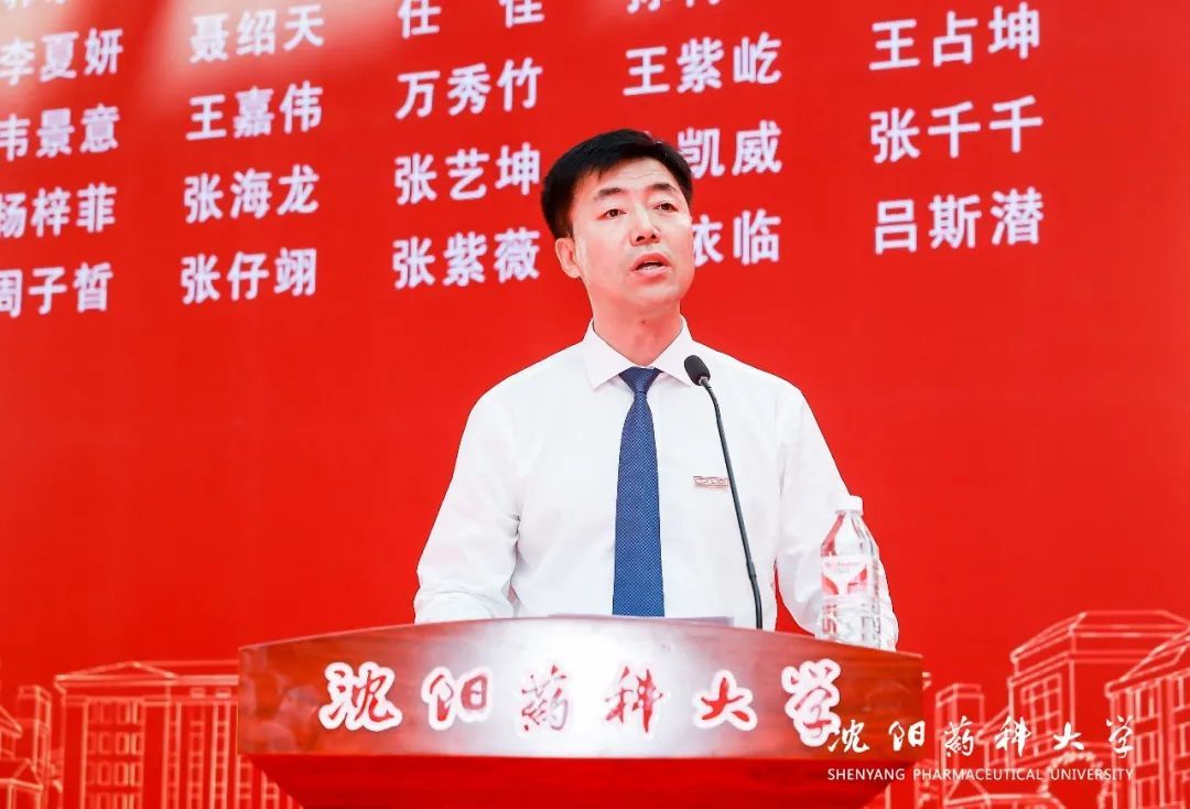 此去山高水长,未来乘风破浪
